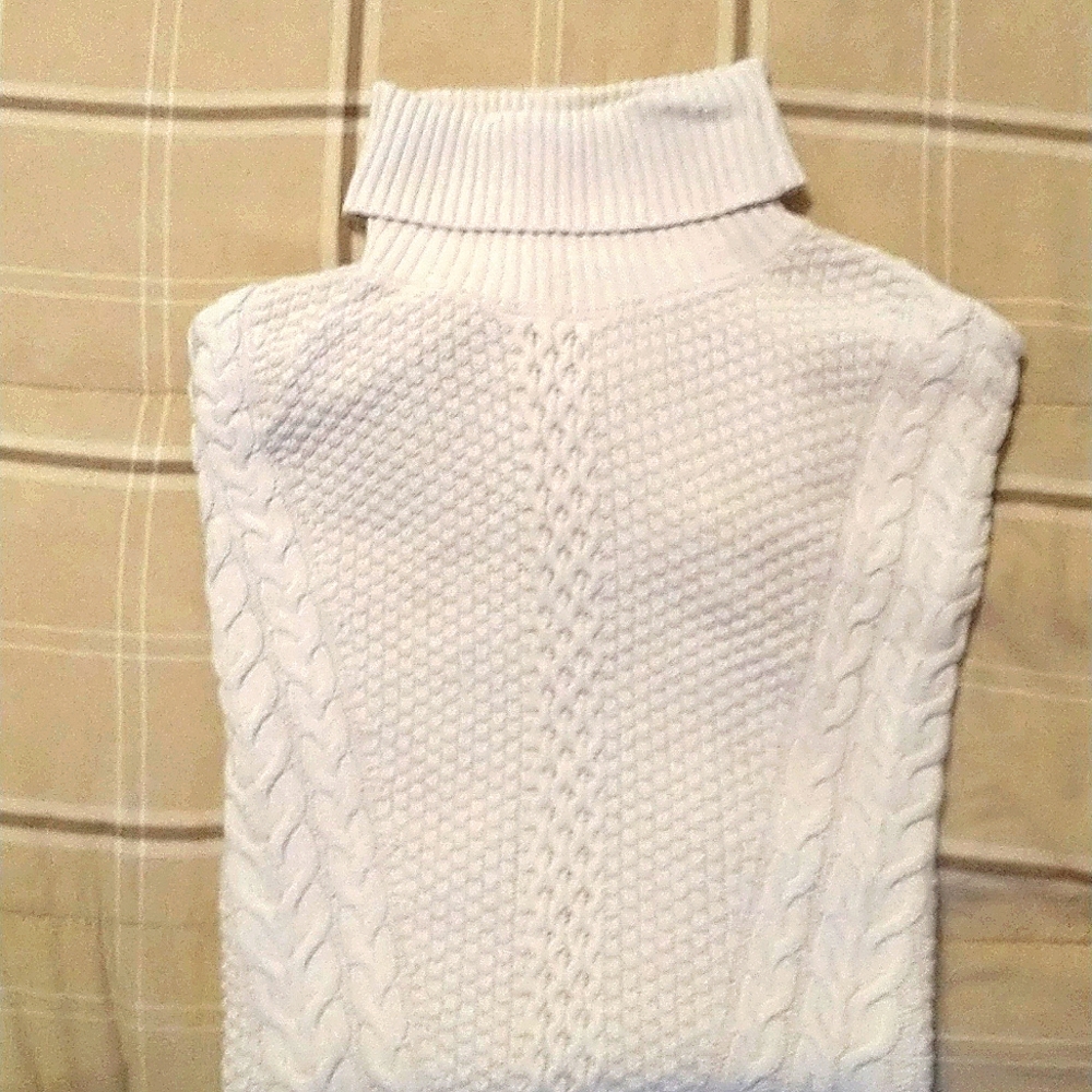 Oversized cream color sweater by Ana